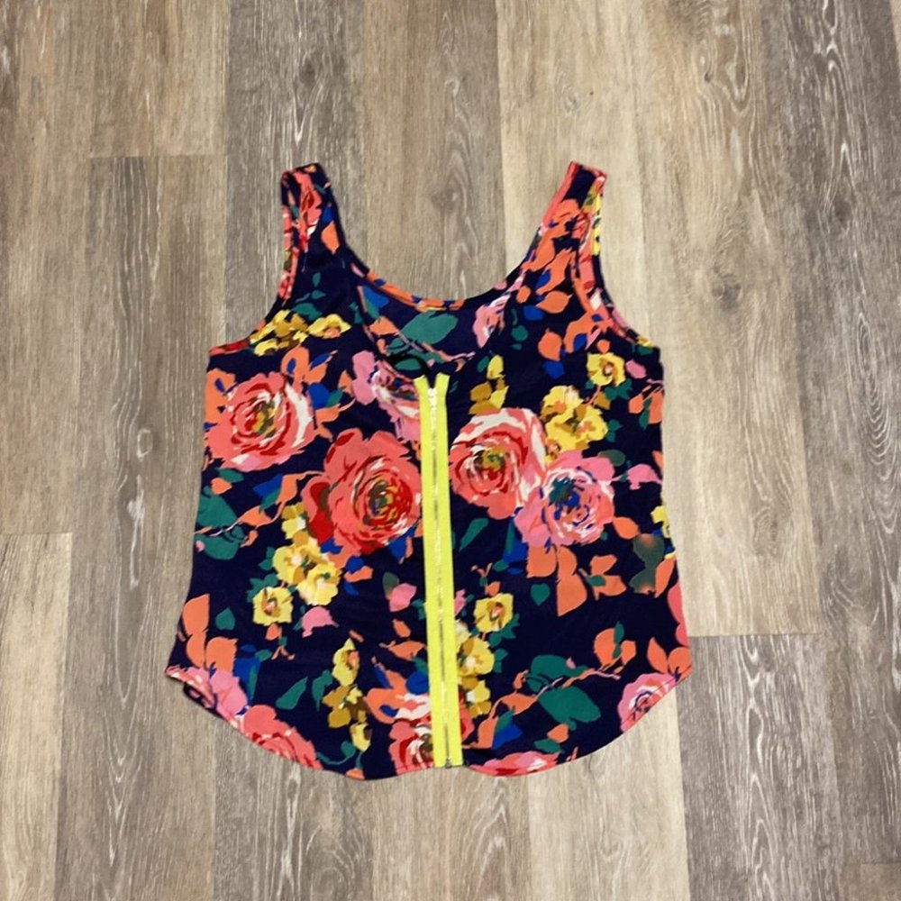 Tank Top - Picture 6 of 8